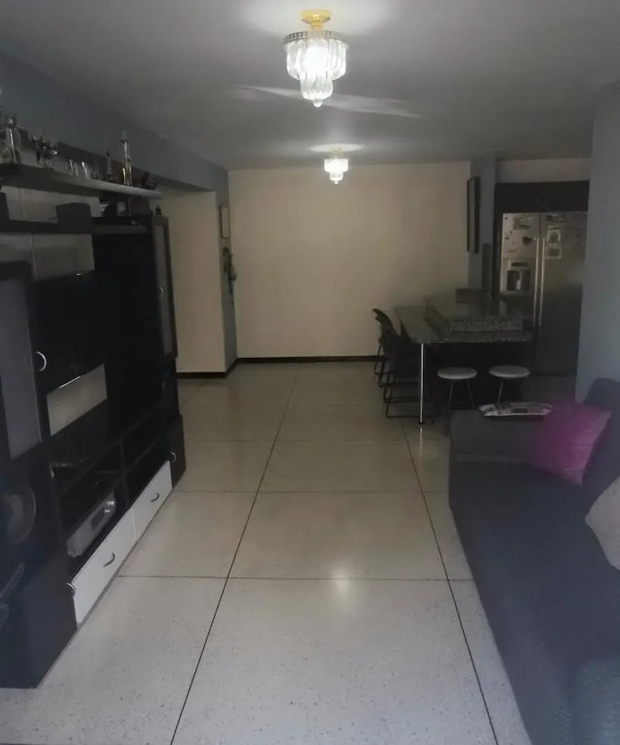 Apartamento Comodo En El Marques Caracas