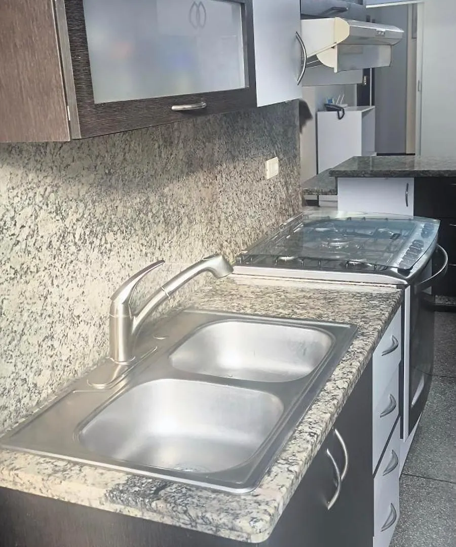 Apartamento Comodo En El Marques Caracas Venezuela